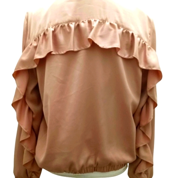 Zara Dusty pink satin ruffle jacket. (M) - Picture 4 of 6